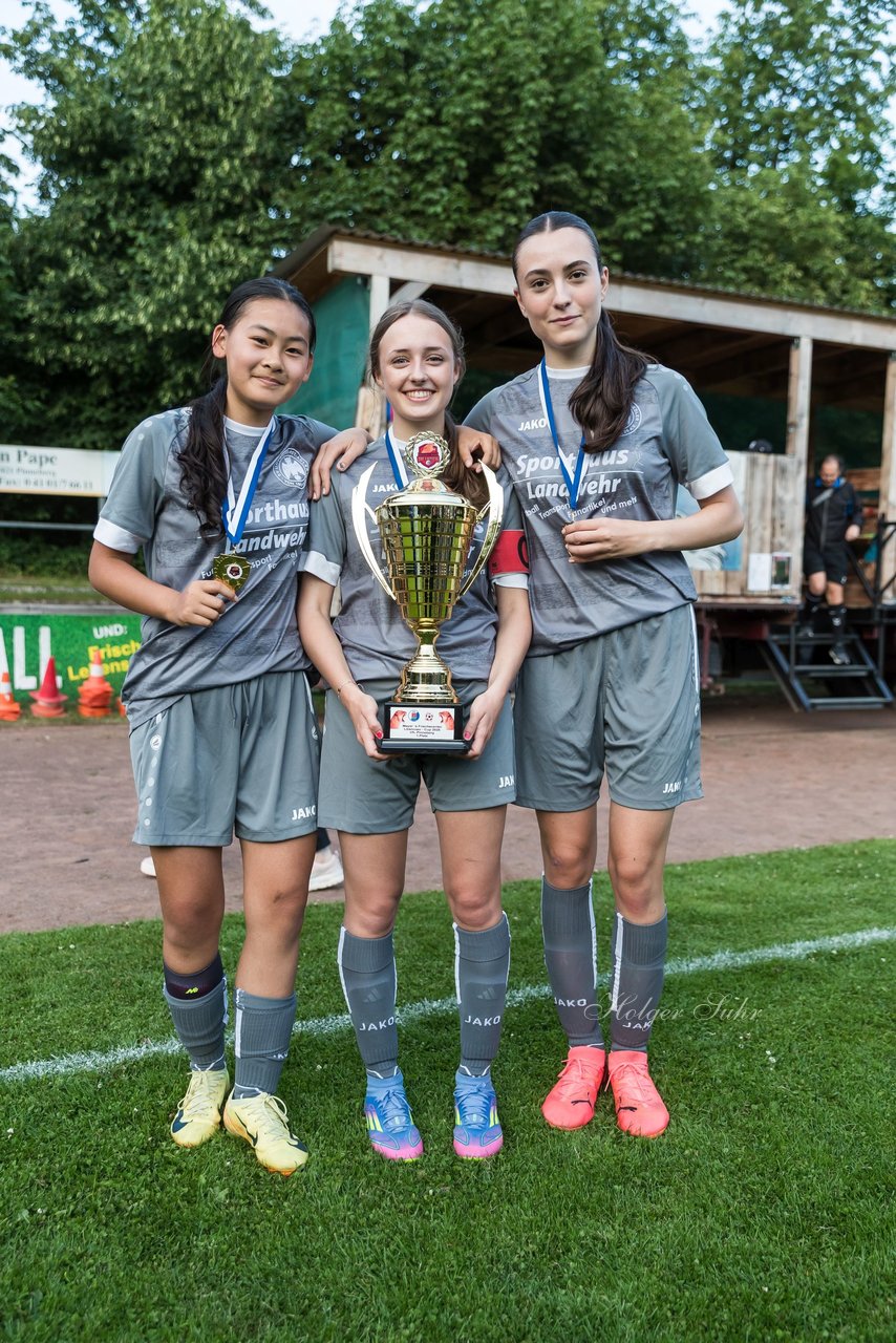 Bild 104 - Loewinnen Cup